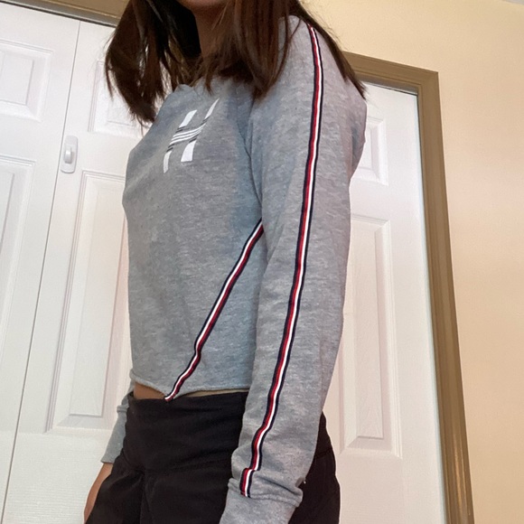 Tommy Hilfiger Sweater - Picture 2 of 3